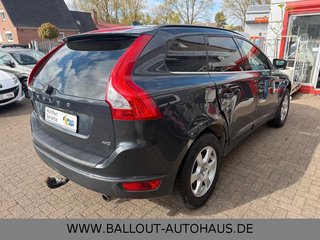 Volvo XC 60 Momentum AWD*PANO*KLIMA*NAVI*AHK* - bilder 5