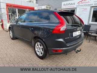 Volvo XC 60 Momentum AWD*PANO*KLIMA*NAVI*AHK* - bilder 7