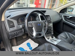 Volvo XC 60 Momentum AWD*PANO*KLIMA*NAVI*AHK* - bilder 10