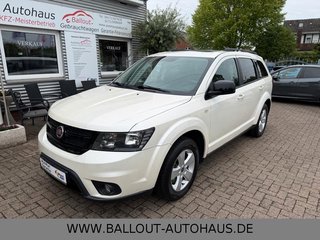 Fiat Freemont Black AWD*7-SITZER*KLIMA*CAM*AHK*TEMP* - bilder 2