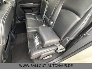 Fiat Freemont Black AWD*7-SITZER*KLIMA*CAM*AHK*TEMP* - bilder 10
