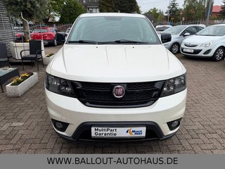 Fiat Freemont Black AWD*7-SITZER*KLIMA*CAM*AHK*TEMP* - bilder 3