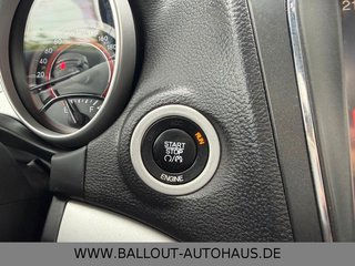 Fiat Freemont Black AWD*7-SITZER*KLIMA*CAM*AHK*TEMP* - bilder 25