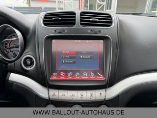 Fiat Freemont Black AWD*7-SITZER*KLIMA*CAM*AHK*TEMP* - bilder 28