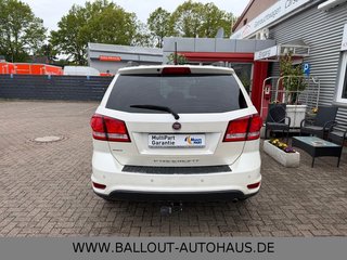 Fiat Freemont Black AWD*7-SITZER*KLIMA*CAM*AHK*TEMP* - bilder 6