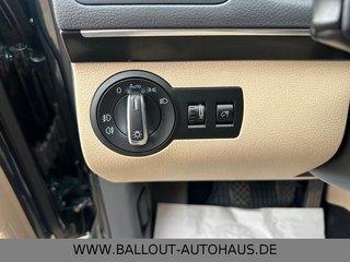 Volkswagen Touran Highline*2.HAND*TEMPO*NAVI*SHZ*GARANTIE* - photo 1