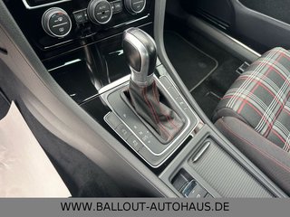 Volkswagen Golf VII Lim. GTI Performance*2.HAND*AHK*LED*ACC - photo 3