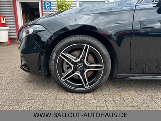 Mercedes-Benz A 250 Lim e Edition*1.HAND*NAV*PANO*TEMP*AMG*LED - bilder 8