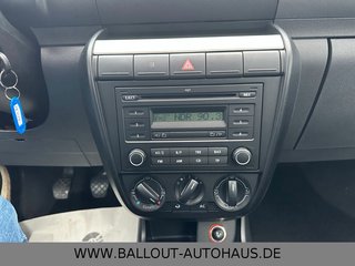 Volkswagen Fox 1,2 Color*2.HAND*KLIMA*TÜV/AU NEU*GARANTIE* - bilder 8