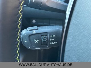 Peugeot 208 GT Pack*1.HAND*MASSAGE*LED*CARPLAY*VOLLLEDER - foto 22