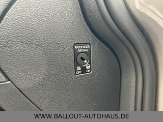 Volkswagen Golf VII Lim.1.HAND*KLIMA*TEMPO*SHZ*XENON*KAMERA - bilder 9