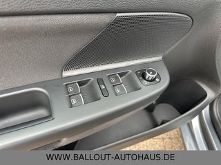 Volkswagen Golf VI Variant Highline*2.HAND*PANO*TEMP*XENON* - bilder 1