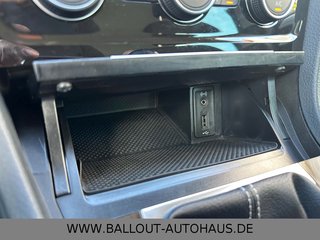Volkswagen Golf VII Lim. Cup*2.HAND*KLIMA*NAVI*SHZ*EURO6* - bilder 15