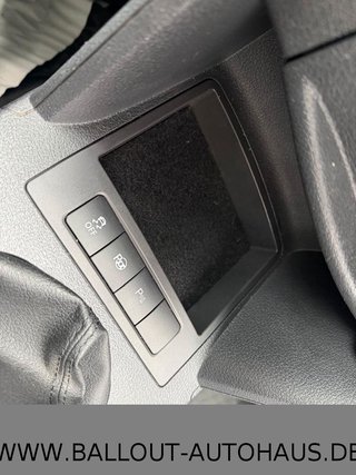 Volkswagen Caddy Maxi*2.HAND*7-SITZER*KLIMA*STHZ*SHZ*TEMPO* - bilder 15