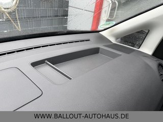 Volkswagen Caddy Maxi*2.HAND*7-SITZER*KLIMA*STHZ*SHZ*TEMPO* - bilder 21