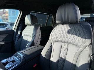2026 BMW X7 M60i - photo 7
