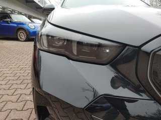 2026 BMW 540i xDrive - photo 10