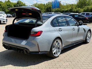 2025 BMW M3 Competition Sedan - photo 3