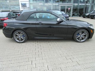 2016 BMW M235i xDrive Convertible - photo 3