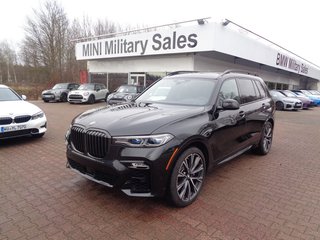 2022 BMW X7 M50i - photo 1