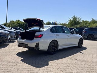 2026 BMW M340xi Sedan - photo 3