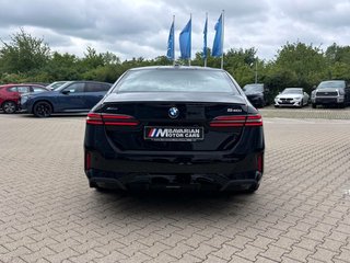 2027 BMW 540i xDrive - photo 2