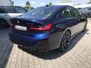 2026 BMW M340xi Sedan - photo 4
