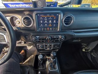 2018 Jeep Wrangler Unlimited Sahara Sport 4X4 - photo 2