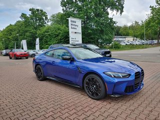 2027 BMW M4 Competition xDrive Coupe - photo 3