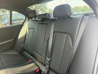2026 BMW 330i xDrive Sedan - photo 8