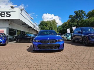 2025 BMW M340i xDrive Sedan - photo 2
