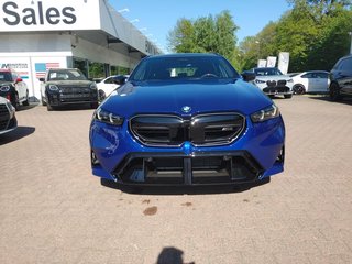 2027 BMW M5 Touring - photo 2