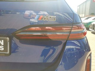 2027 BMW M5 Touring - photo 1