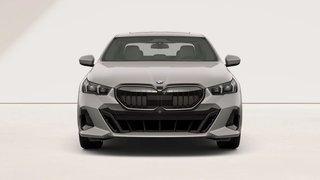 2027 BMW 530i xDrive - photo 3
