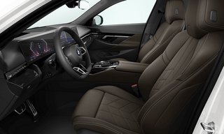 2025 BMW 530i xDrive Sedan - photo 6