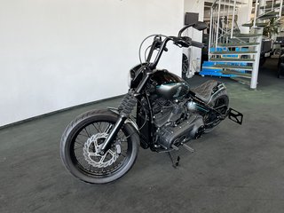 Harley-Davidson Street BOB 114 Gebrauchtwagen Kaufen