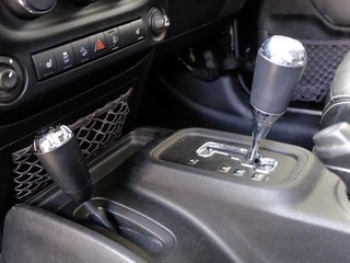 Jeep Wrangler 3.8 V6 Sahara LPG Gasanlage - bilder 14