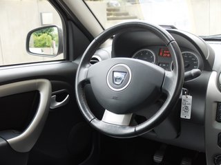 Dacia Duster I 1.6 Prestige Leder LPG Anlange - bilder 11