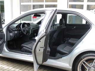 Mercedes-Benz E 250 CDI Avantgarde Automatik nur 100 Tkm - photo 12