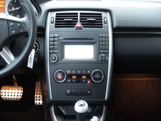Mercedes-Benz B 180 Sportpaket Automatik Mercedes Scheckheft - bilder 13
