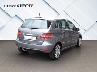 Mercedes-Benz B 180 Sportpaket Automatik Mercedes Scheckheft - bilder 2