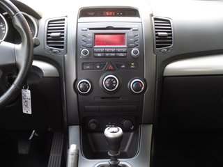 Kia Sorento 2.0 CRDi 7 Sitze AHK KIA Scheckheft - фото 14