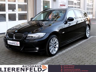 BMW 325d Touring AHK Xenon Leder Scheckheft - foto 1