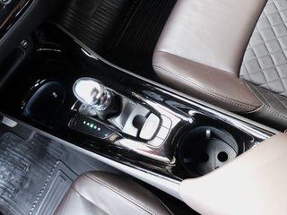 Toyota C-HR Hybrid Lounge Mega Ausstattung - bilder 12