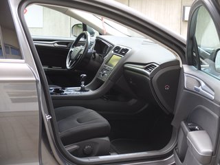Ford Mondeo Turnier 1.6 TDCI Titanium Navi TÜV neu - bilder 13