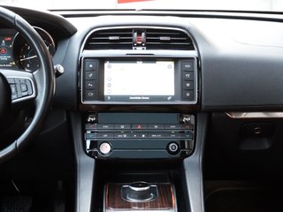 Jaguar F-Pace 30d Prestige AWD Leder Panorama - bilder 17