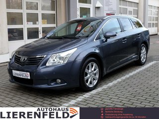 Toyota Avensis 2.2D-4D Kombi Executive Navi nur 97 Tkm - фото 1