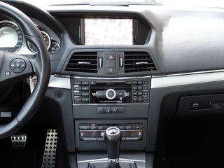 Mercedes-Benz E 250 CDI Coupe AMG Paket Panorama - bilder 17