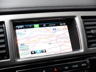 Jaguar XF 2.2 Diesel R Line aus 1.Hand - photo 9