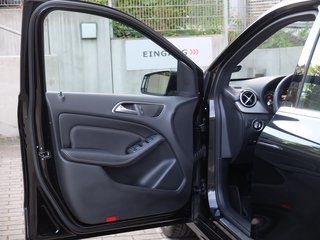 Mercedes-Benz B 180 Automatik AHK Comand - фото 9